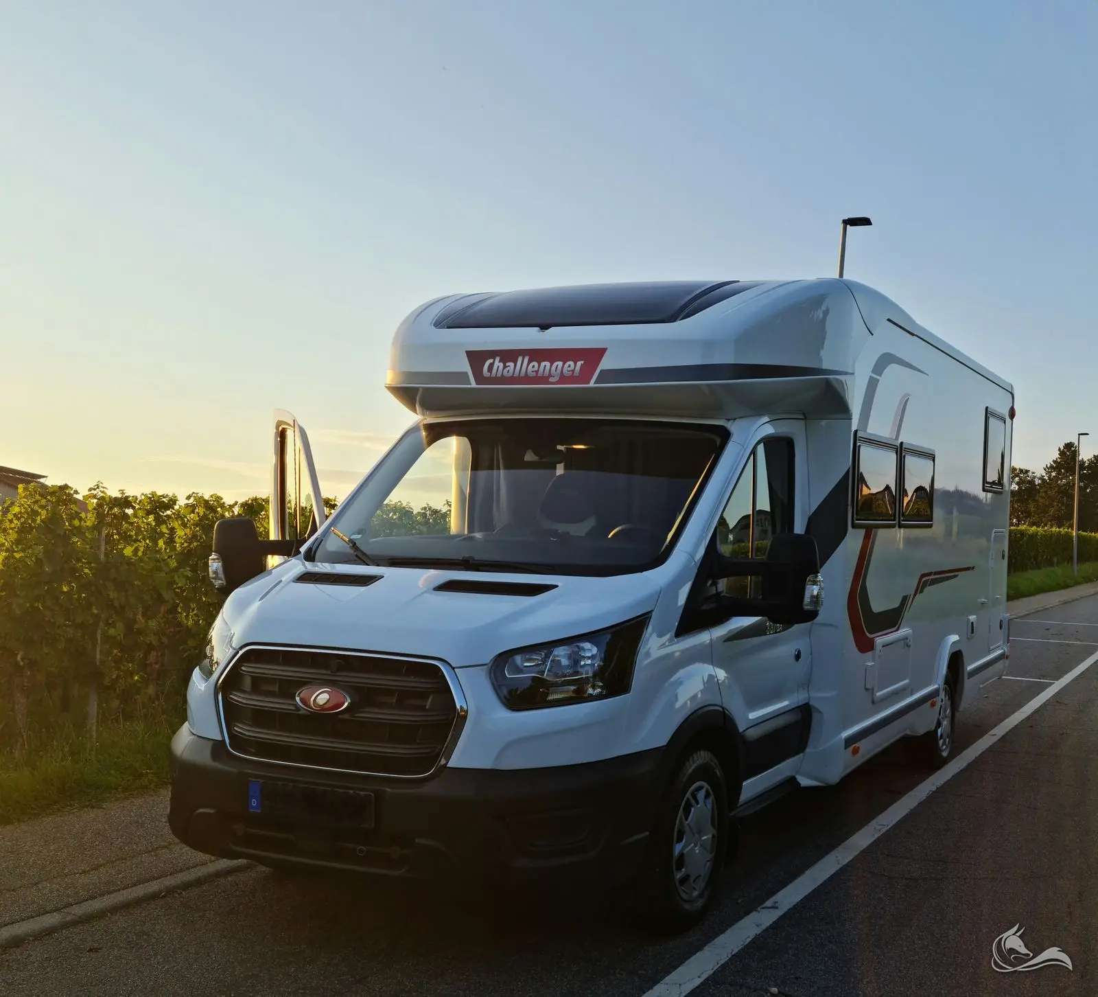 Wohnmobil mit Einzelbetten in Heilbronn mieten | CamperFuchs