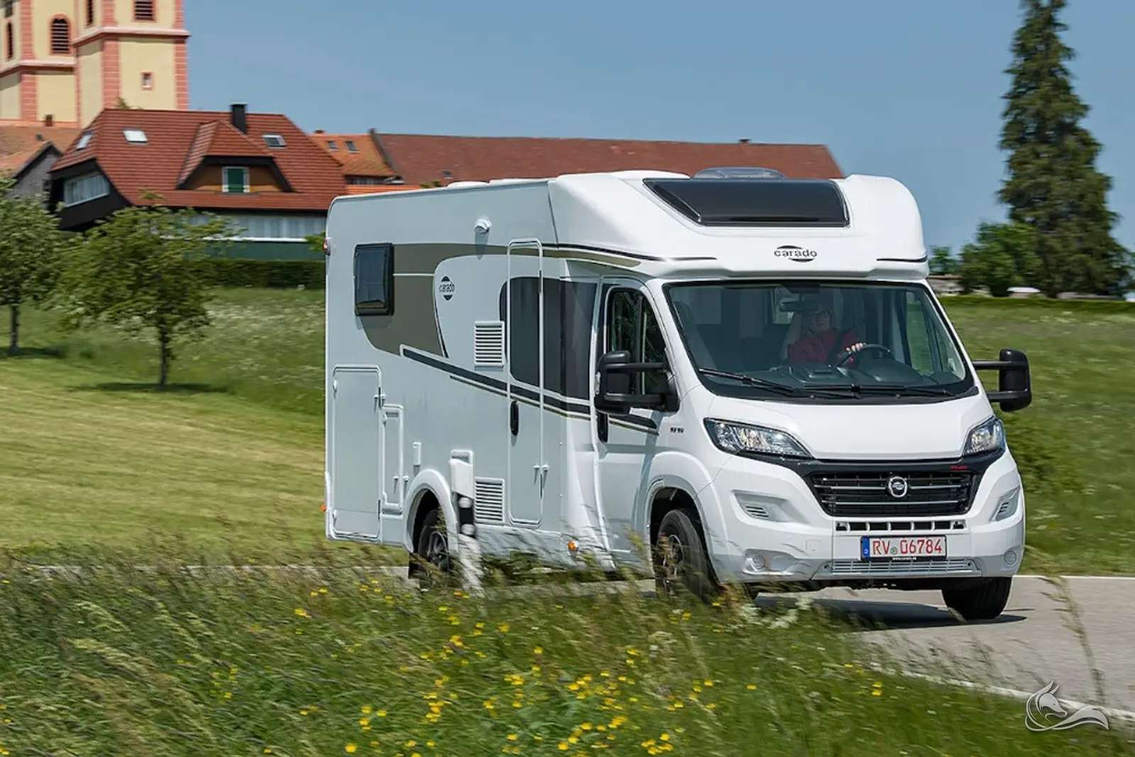 Günstiges Wohnmobil bei Ulm mieten | für die Schwäbische Alb