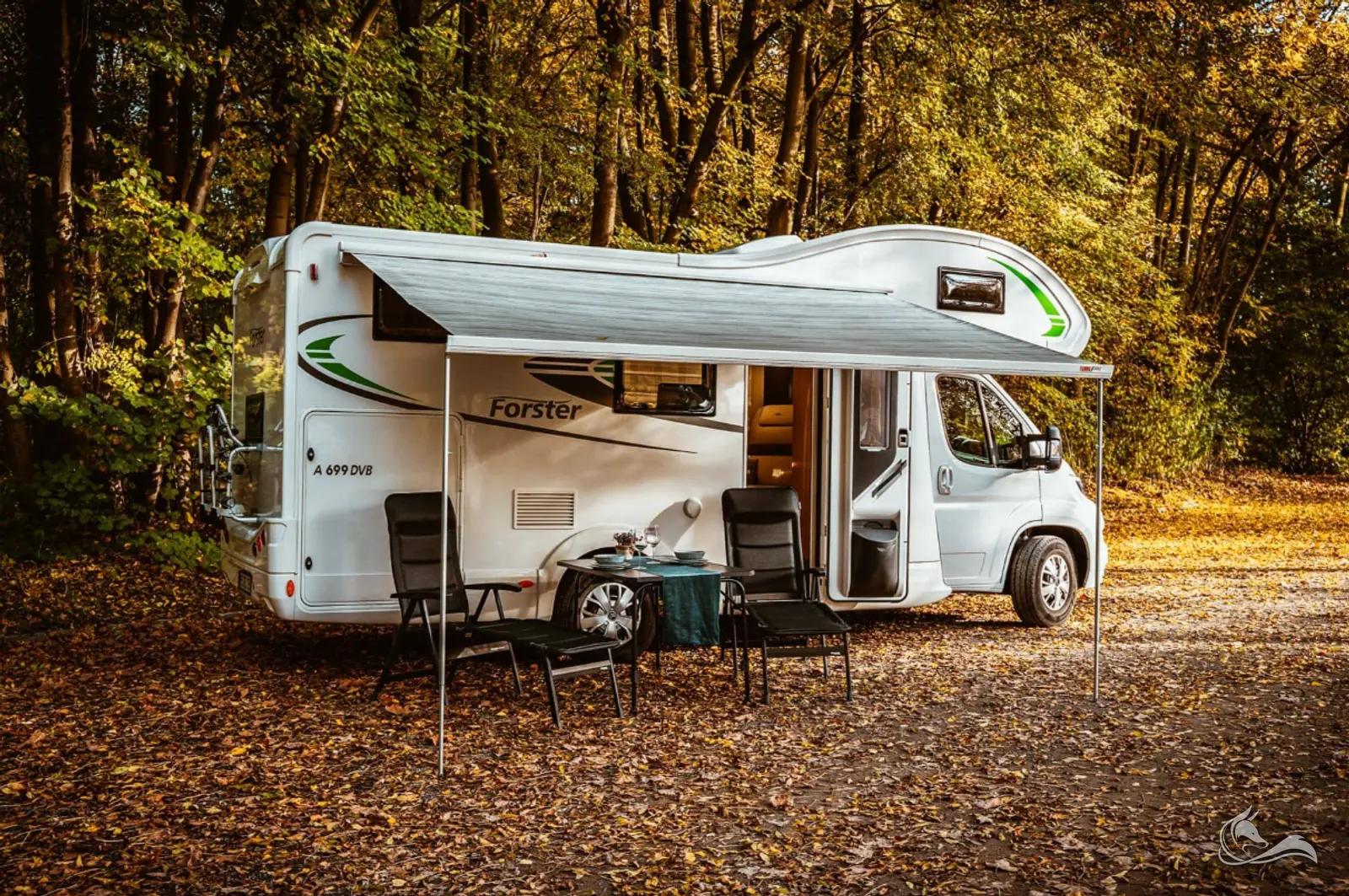 Wohnmobil mit XXL-Garage im Ruhrgebiet mieten: Forster A 699 DVB in Herne – Wohnmobil mieten in Herne