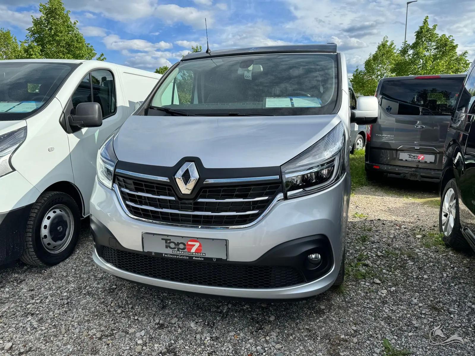 Wendigen City-Camper mit Automatik in Moers mieten: der Ahorn City – Wohnmobil mieten in Moers
