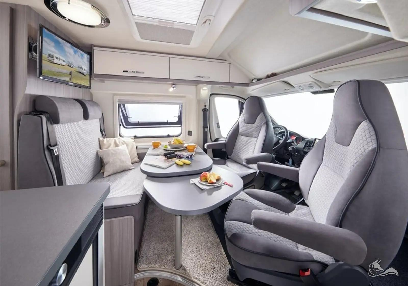 Kompakten Familien-Camper in Hamburg mieten: Hobby Vantana K65 ET in Groß Offenseth-Aspern – Wohnmobil mieten in Gross Offenseth-Aspern
