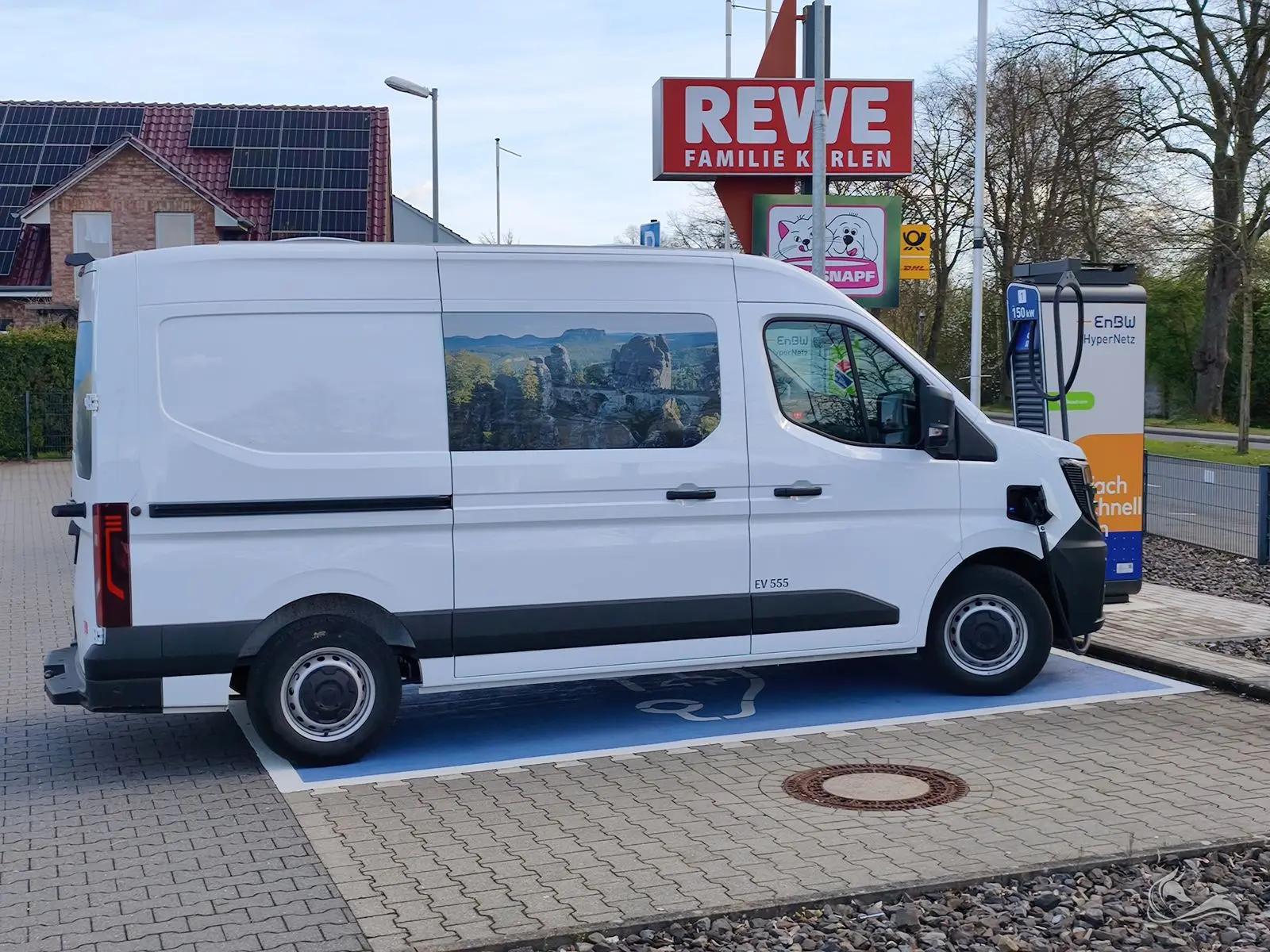 Camper für den Vogelsberg mieten: Paradiescamper V 555 in Lauterbach – Wohnmobil mieten in Lauterbach