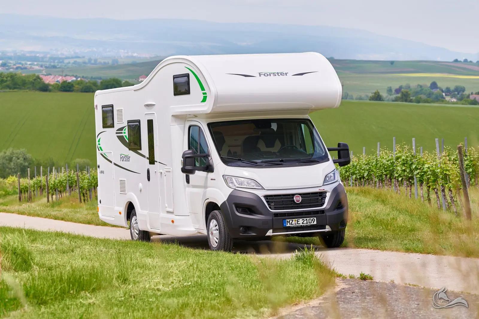 Geräumiges Familien-Wohnmobil mieten: Forster A 699 EB in Neukirchen-Vluyn – Wohnmobil mieten in Neukirchen-Vluyn