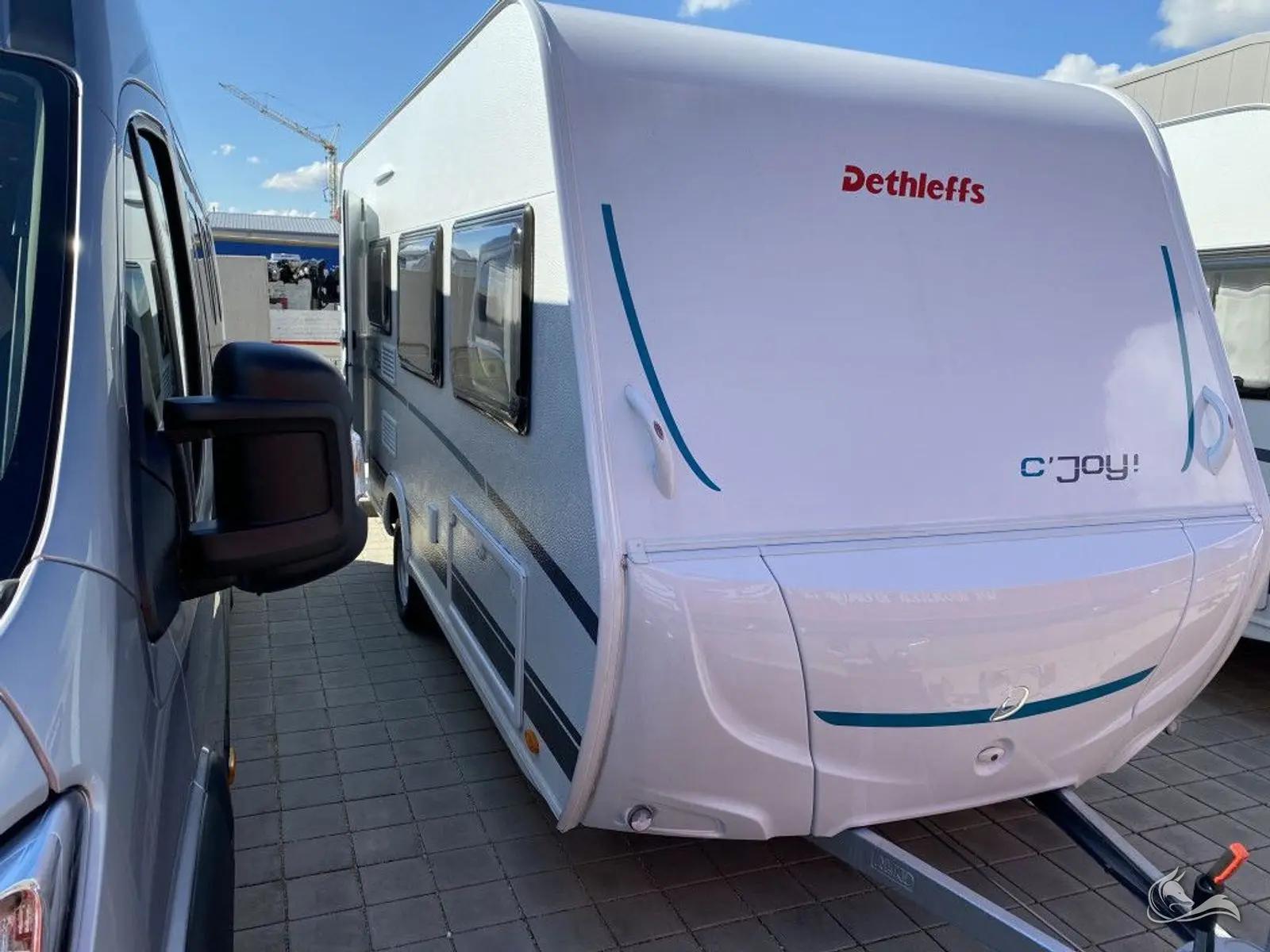 Wohnwagen mit Etagenbetten in Moers mieten: Dethleffs c'joy 480 QLK – Wohnmobil mieten in Moers