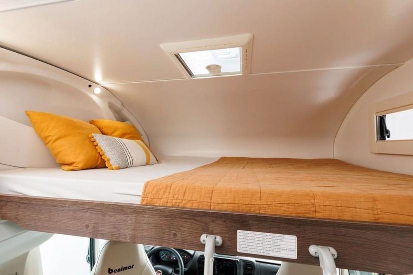 Wohnmobil  Alkoven mieten in Velen -  Benimar Sport 363 für 5 Personen mit Einzelbetten,  Solar, Klima, Automatik, usw.