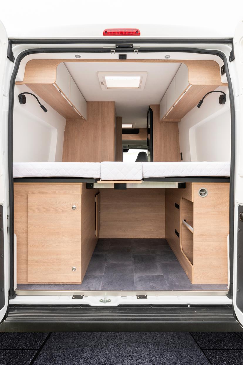Wohnmobil mieten in  Laurenburg, bei Montabaur - Joa Van 63T Camperfuchs Edition mit Einzelbetten und Aufstelldach  