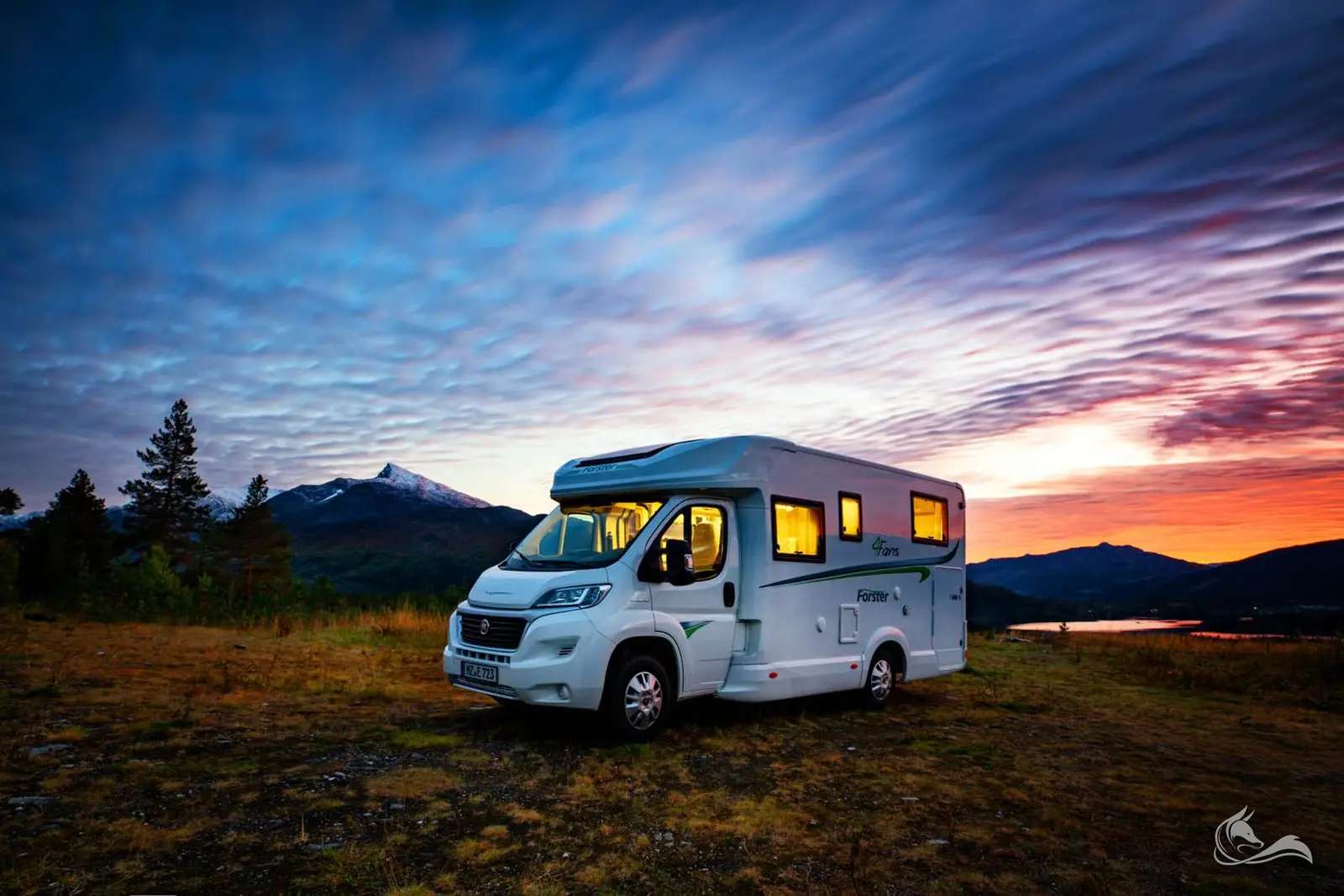 Forster T699EB in Lörrach mieten – 4 Sitzplätze, 3 Schlafplätze  – Wohnmobil mieten in Lörrach