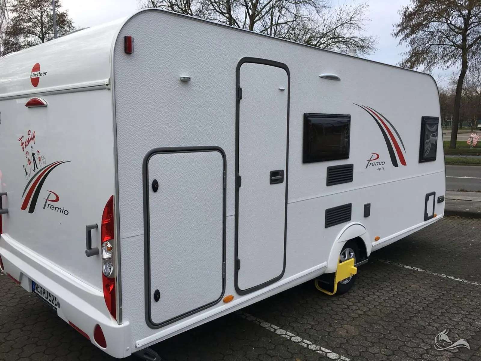 Wohnwagen mit Etagenbetten am Niederrhein mieten: Bürstner Premio 485 TK in Neukirchen-Vluyn – Wohnmobil mieten in Neukirchen-Vluyn