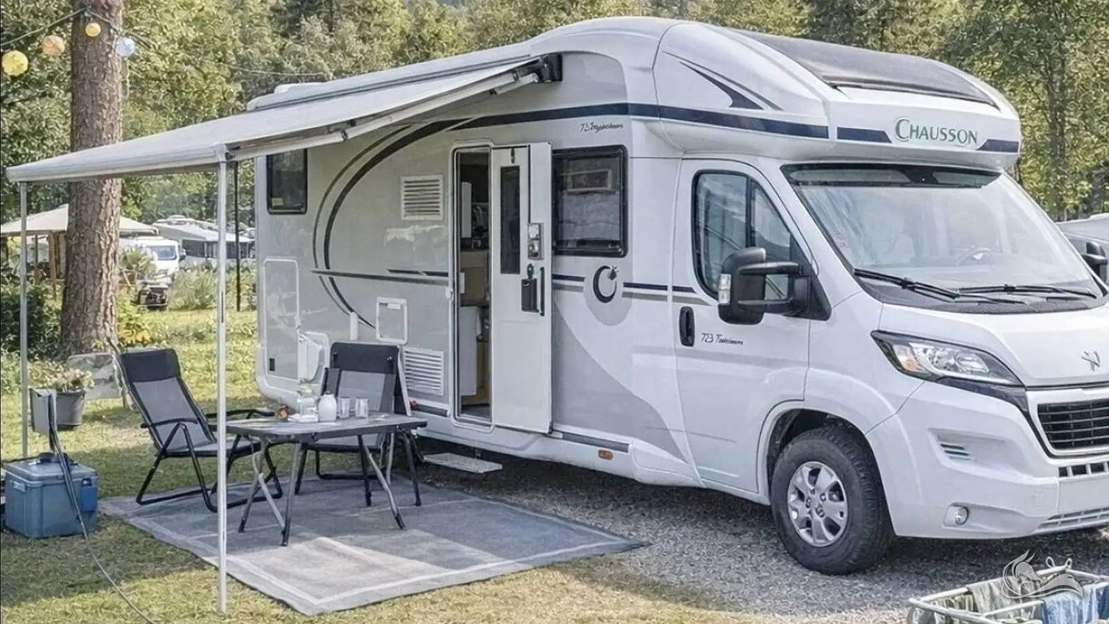 Wohnmobil mieten bei Kassel: Chausson 724 | CamperFuchs