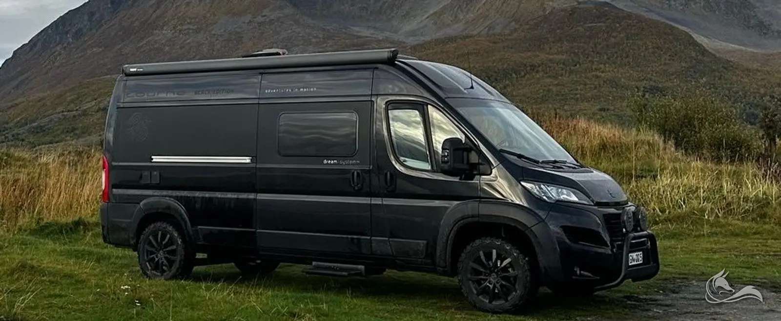Tourne Black Edition 6.0 – Urlaub mit Hund, Solar & Komfort – Wohnmobil mieten in Pinneberg