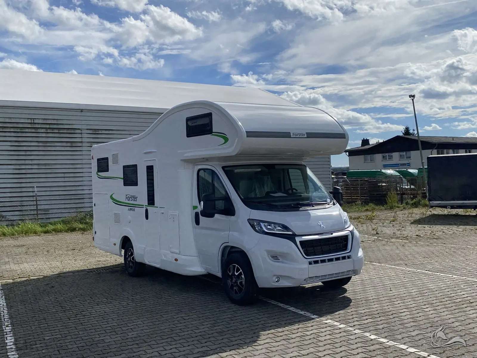 Forster A 699 DVB in Höhn mieten – Alkoven-Wohnmobil für Familien – Wohnmobil mieten in Höhn