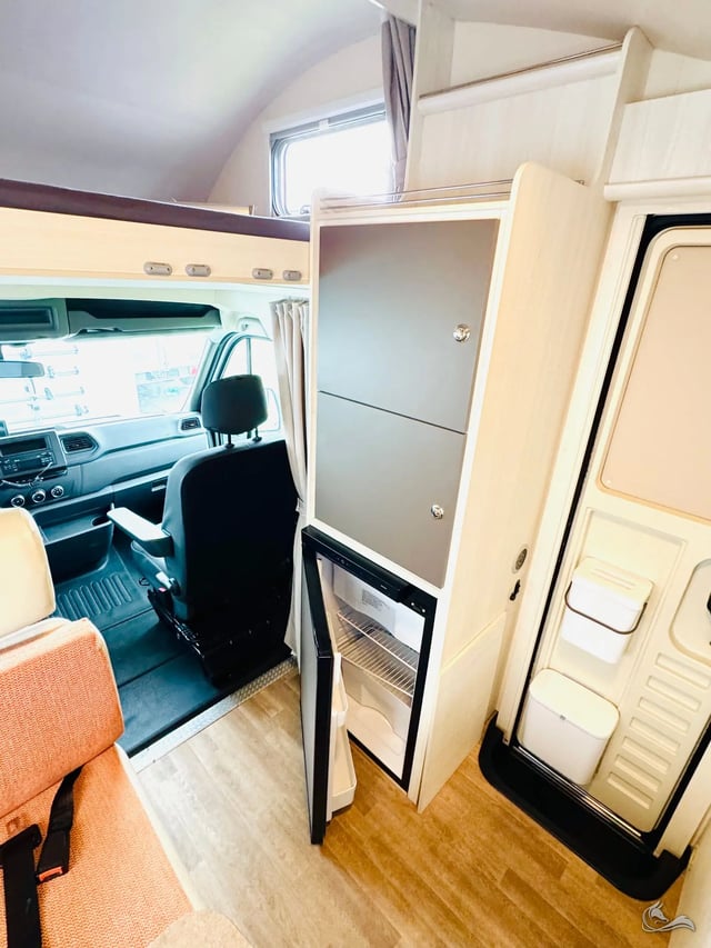 Ahorn Eco 683 mit Stockbetten und Doppelbett für 6 Personen