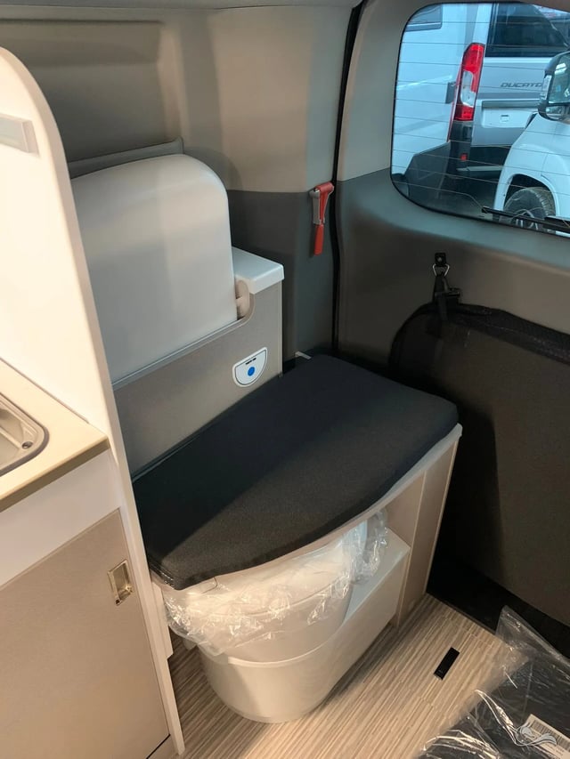 Bürstner Copa C 530 mit All-Inklusive Paket, Automatikgetriebe, Aufstelldach uvm. 