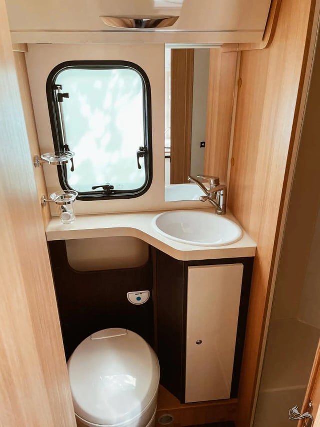 Forster A699DVB mit Doppel-Stockbetten für bis zu 6 Personen!