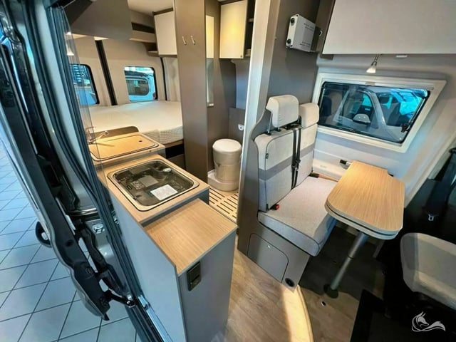 LMC INNOVAN CAMPER WOHNMOBIL -All-Inclusive - Funktionell, Kompakt und Praktisch