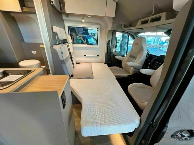 LMC INNOVAN CAMPER WOHNMOBIL -All-Inclusive - Funktionell, Kompakt und Praktisch