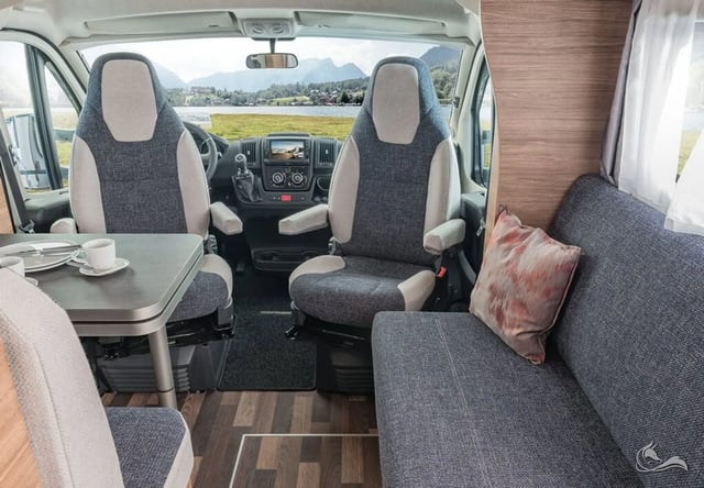 Weinsberg CaraSuite 700 ME C-1| Top Ausstattung:  Automatik, Klimaanlage, Markise, Navigation, Rückfahrkamera, uvm. 
