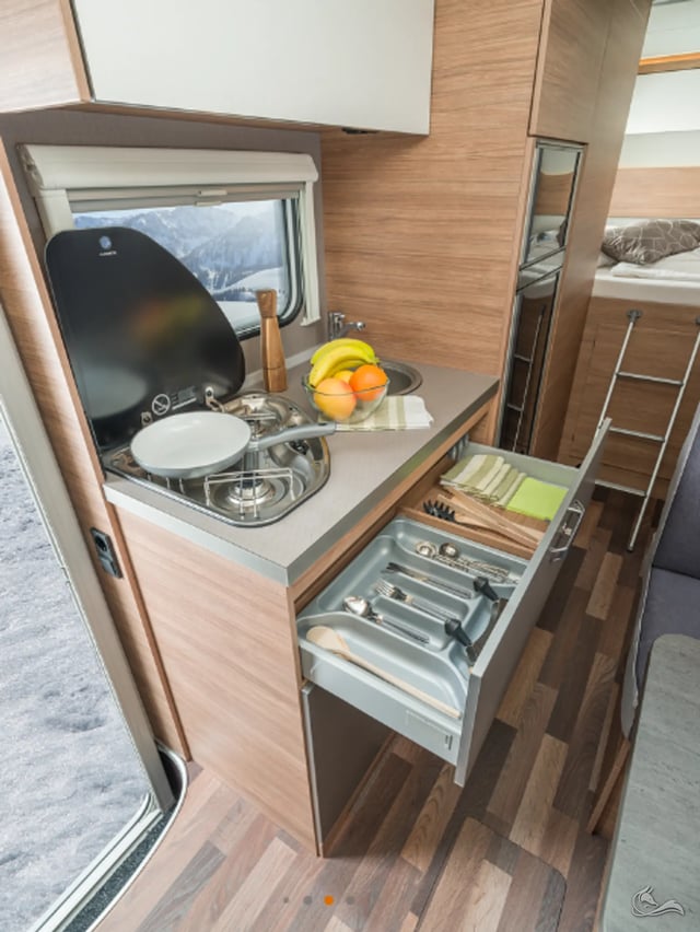 WEINSBERG CaraHome 700 DG | Top Ausstattung: Klimaanlage, Markise, Navigation, Rückfahrkamera, uvm. 