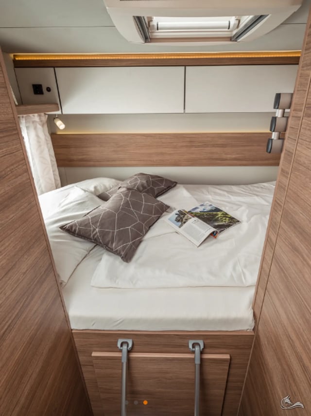 WEINSBERG CaraHome 700 DG | Top Ausstattung: Klimaanlage, Markise, Navigation, Rückfahrkamera, uvm. 