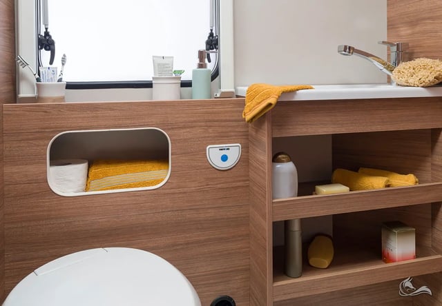 WEINSBERG CaraHome 700 DG | Top Ausstattung: Klimaanlage, Markise, Navigation, Rückfahrkamera, uvm. 