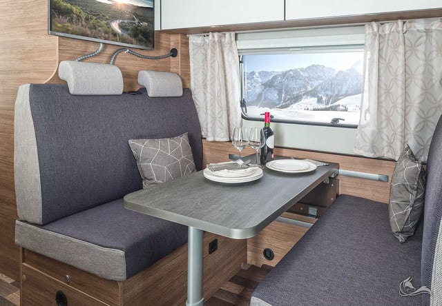 WEINSBERG CaraHome 700 DG | Top Ausstattung: Klimaanlage, Markise, Navigation, Rückfahrkamera, uvm. 