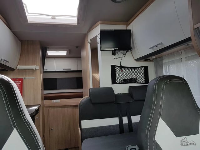 Sunlight A 60 mit Solar, Alarmanlage, Markise, unter 6m! uvm.