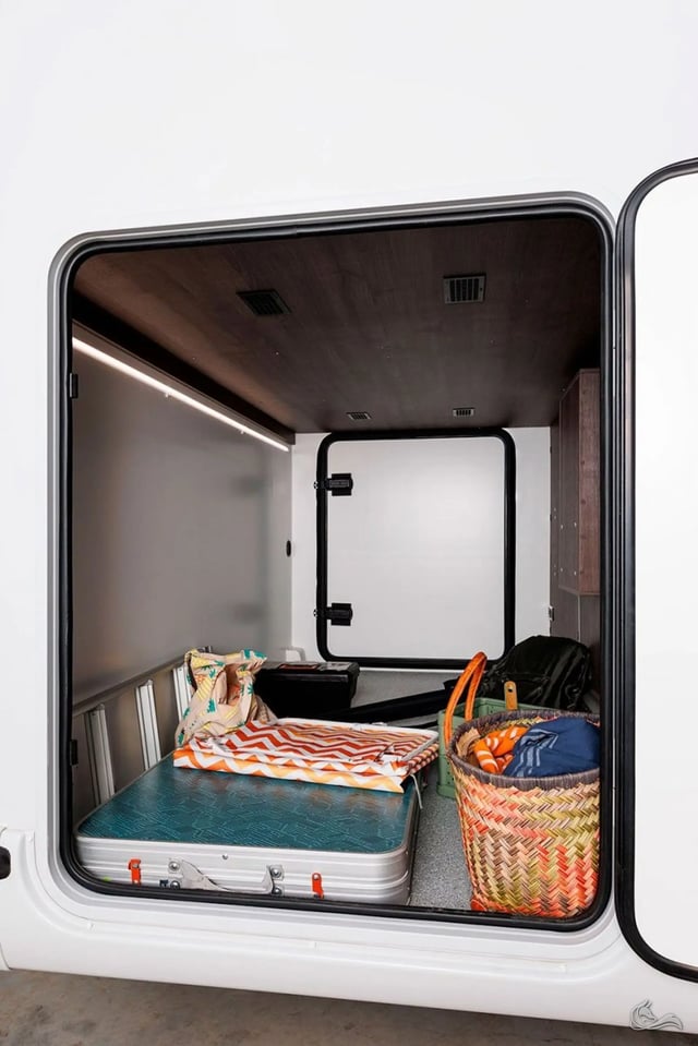 Benimar Sport 363 für 5 Personen mit Einzelbetten,  Solar, Winterpaket