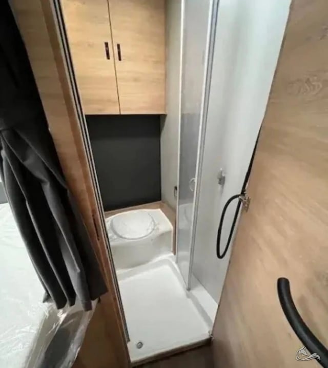 KNAUS Live WAVE 650 MF - viel Platz für die ganze Familie 