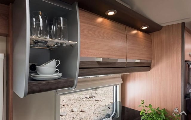 KNAUS SKY TRAVELLER 500 -  Der kompakte Alkoven
