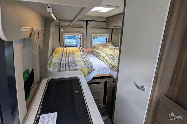 Antonio - VAN 6,36 Meter für 2 Erwachsene und 2 Kinder | Zubehör inkl.