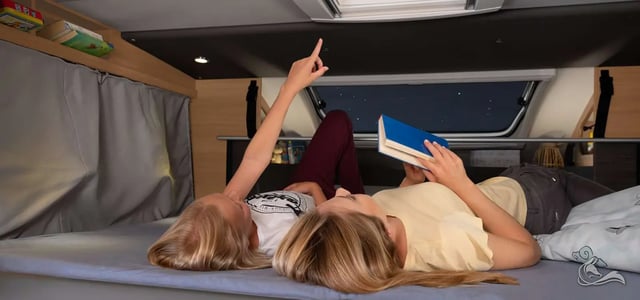 KNAUS SKY WAVE 650 MF 60 YEARS -C1| Top Ausstattung: Aufgelastet, Markise, Navigation, Rückfahrkamera, SAT & TV uvm.  
