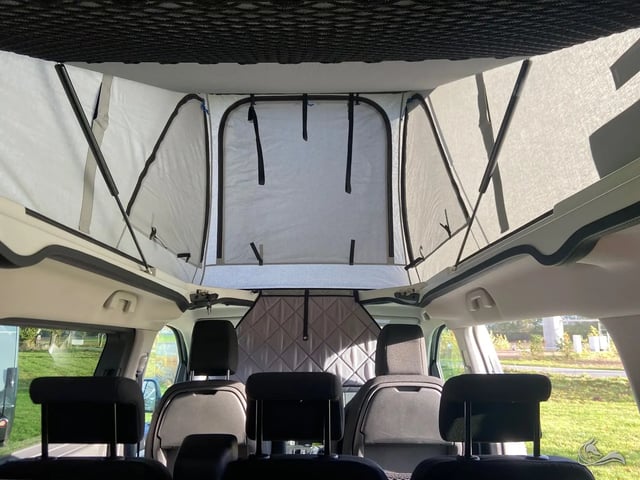 Pössl e-Vanster mit Aufstelldach, 100% elektrisch. Für alle, die emissionsfrei reisen wollen.