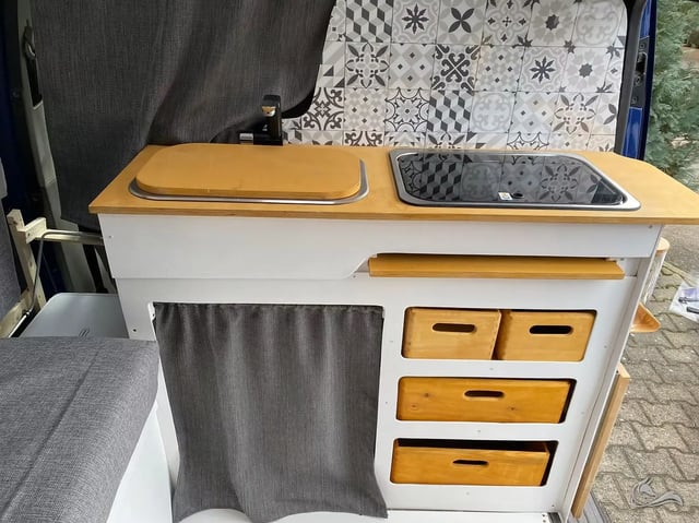 Selbstausbau - Marge mit portable Toilette, Anhängerkupplung, Standheizung uvm.