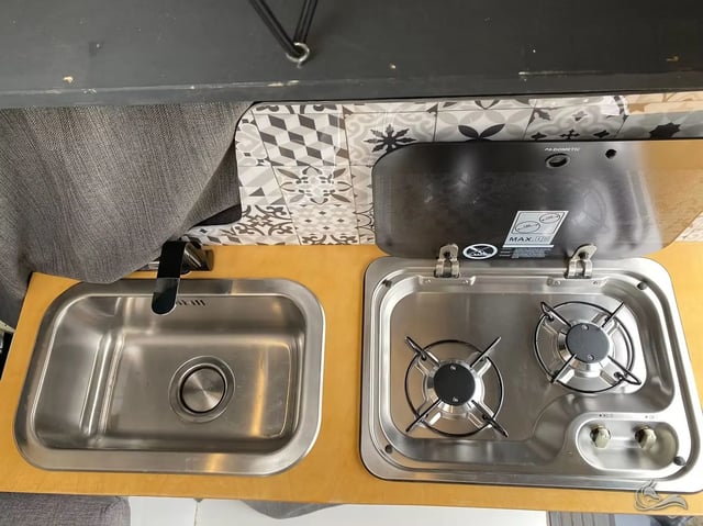 Selbstausbau - Marge mit portable Toilette, Anhängerkupplung, Standheizung uvm.