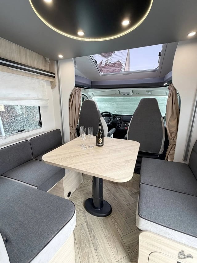 Wohnmobil Chausson 724 Etape Line mit Klimaanlage, SAT & TV uvm.