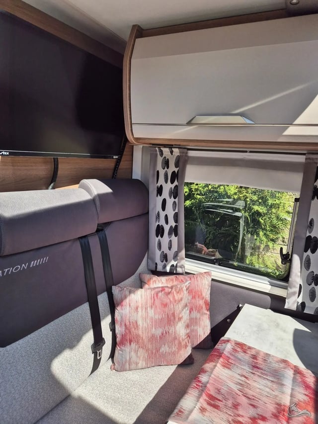 Knaus Vansation Ti 640 MEG "Moritz" mit Einzelbetten, Automatik, Klimaanlage mit SAT uvm.