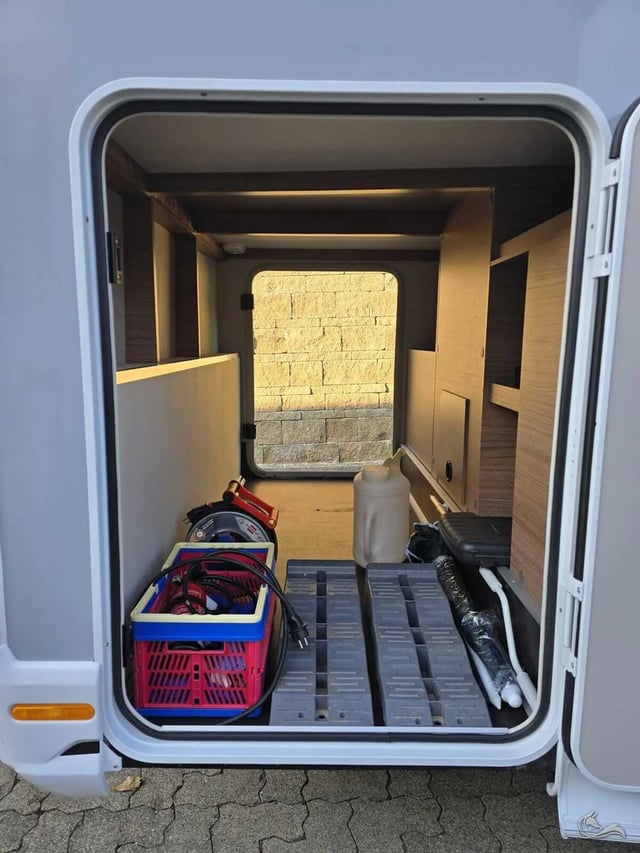Knaus Vansation Ti 640 MEG "Moritz" mit Einzelbetten, Automatik, Klimaanlage mit SAT uvm.