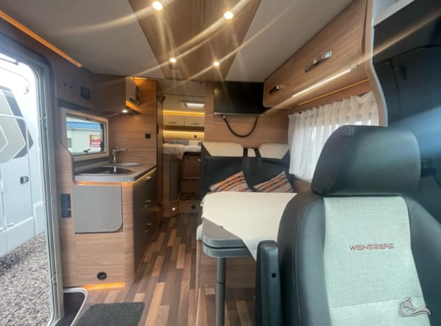 Weinsberg CaraCompact Suite MB 640 MEG Edition [Pepper]