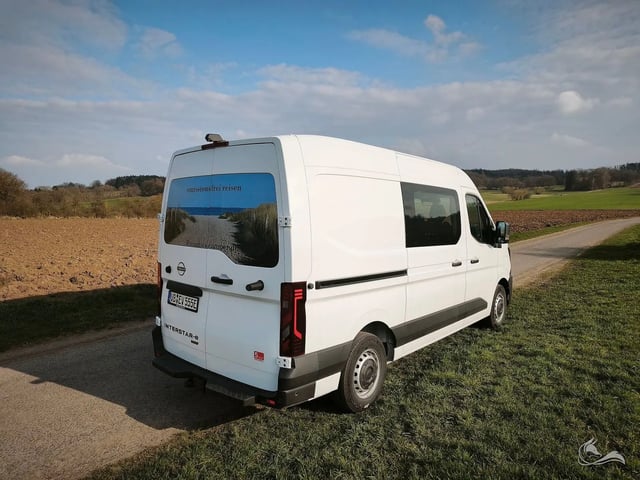 Paradiescamper EV555 - vollelektrischer Kastenwagen, 100% Autark