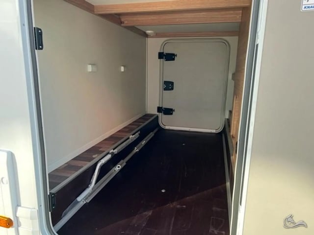 Weinberg Cara Cor 650 MEG mit TV SAT 