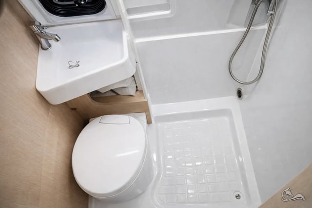 Chausson V 697 mit All-inklusive Paket, Längsbetten, DK-Heizung, Winterfest