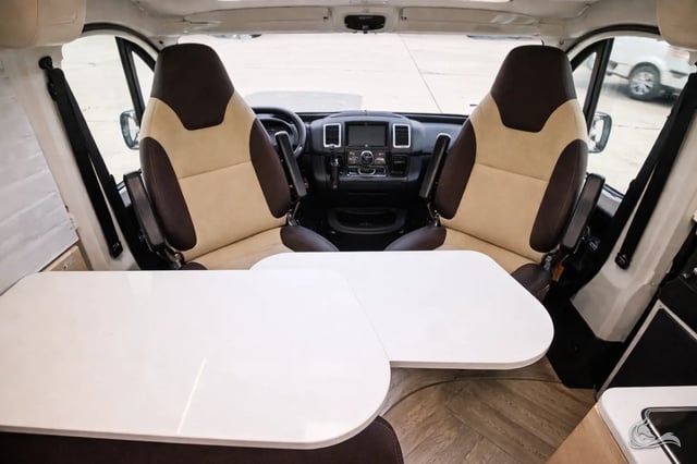 Chausson V 697 mit All-inklusive Paket, Längsbetten, DK-Heizung, Winterfest