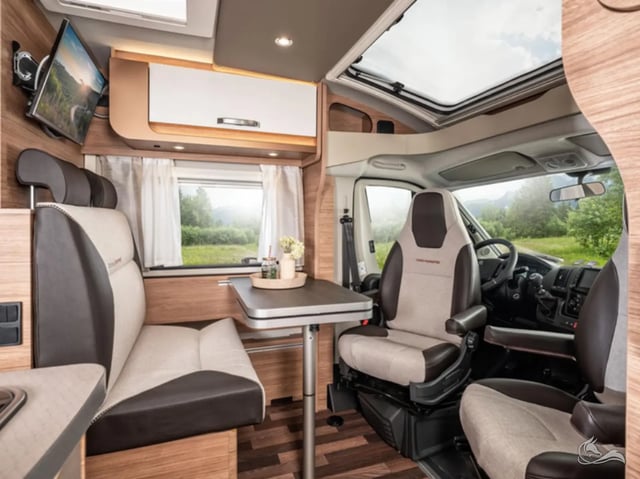 Weinsberg Cara Compact 600 MF Edition Pepper | Top Ausstattung:  Automatik,  Markise, Navigation, Rückfahrkamera, SAT-TV uvm.