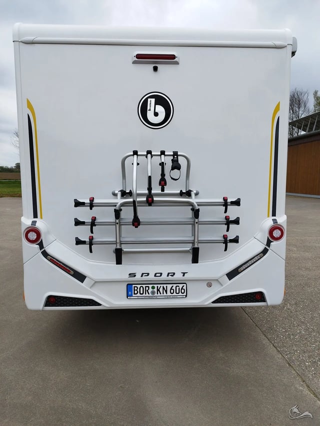 Benimar Sport 363 für 5 Personen mit Einzelbetten,  Solar, Autark, TV, All-Inklusive
