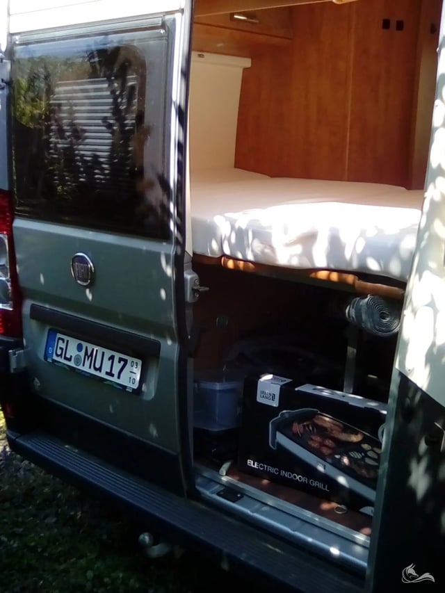Malibu Van 600 mit Querbett, AHK uvm.