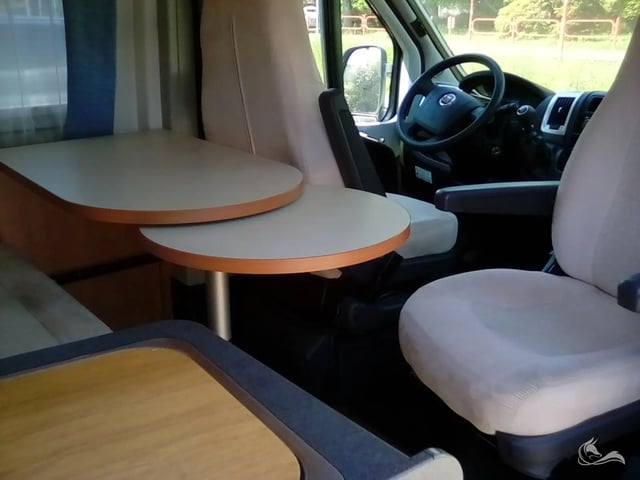 Malibu Van 600 mit Querbett, AHK uvm.