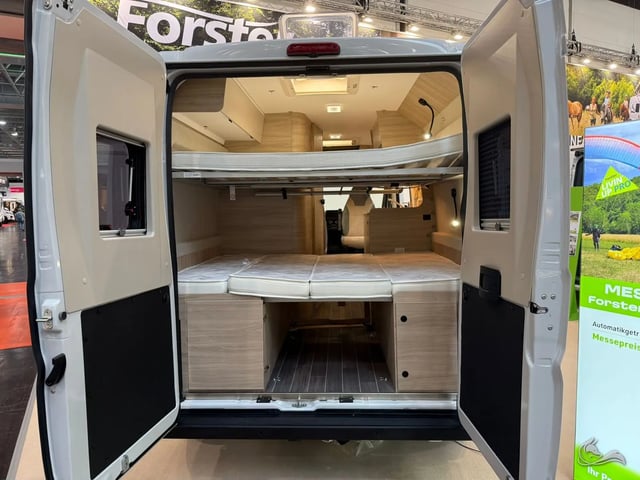 Forster V599VBL  - 26 |Stock- oder Heckbett, Automatik, AHK, Solar uvm. 
