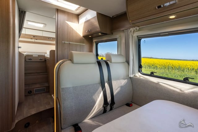 Carado T 447 mit SAT, Solar uvm. für bis zu 3 Personen!