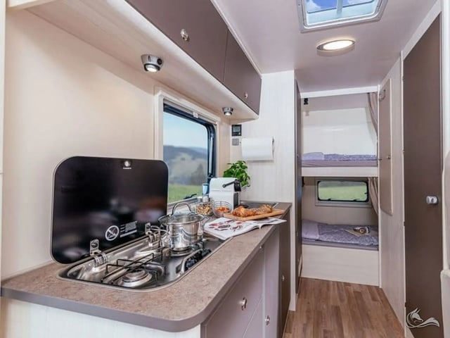 Ahorn ECO 683 mit Stockbetten 