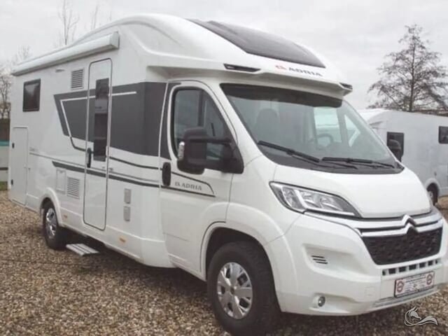 Adria Coral 650 DL mit TV u. SAT bis zu 4 Personen